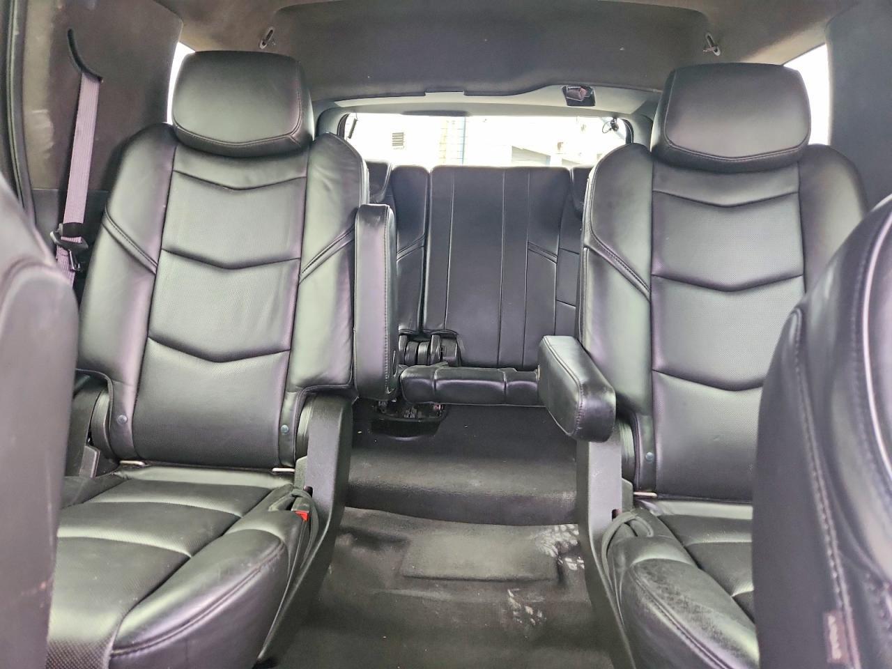 2015 Cadillac Escalade Platinum - zdjęcie 10