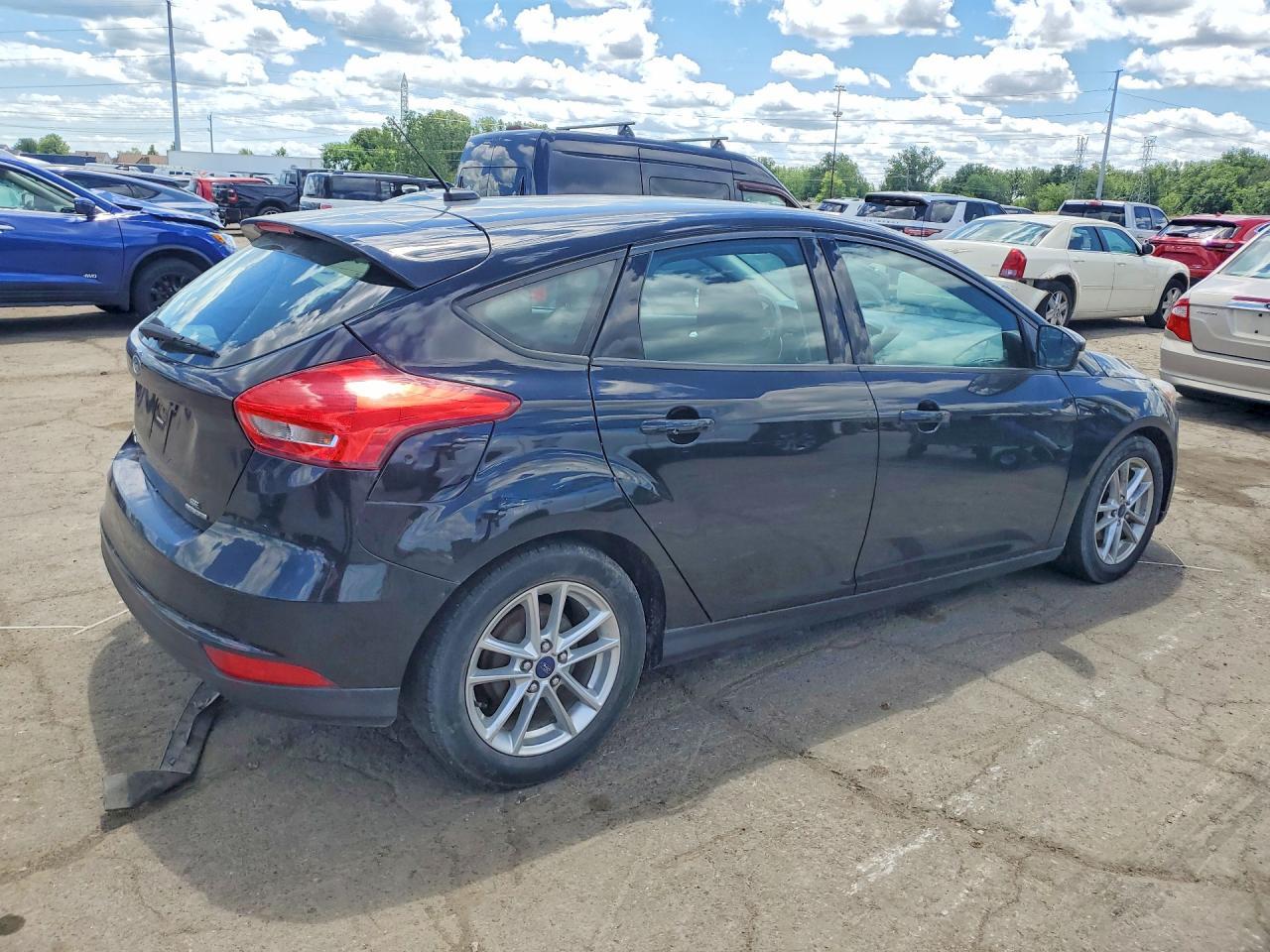 2016 Ford Focus Se - zdjęcie 3