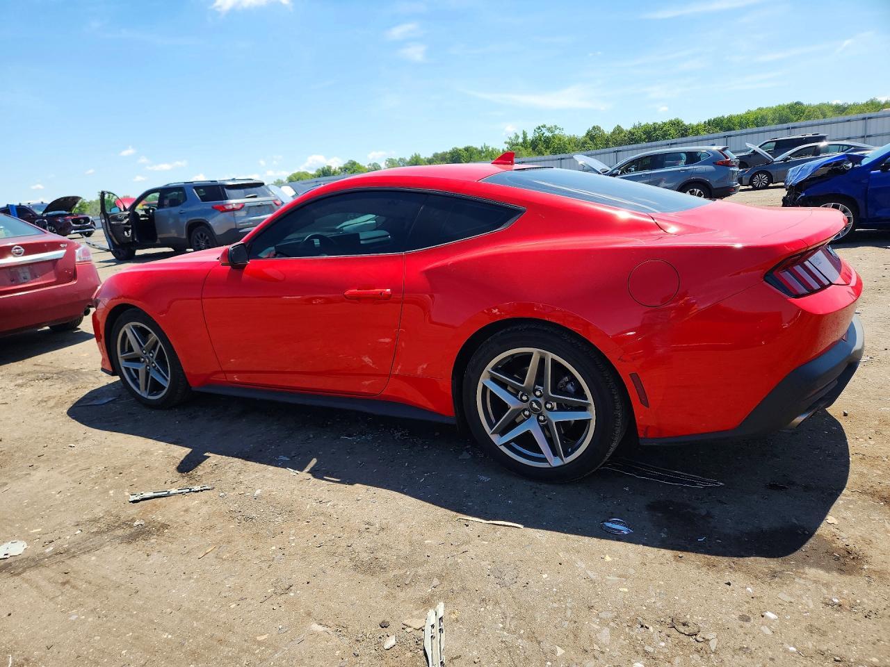 2026 Ford Mustang - zdjęcie 2