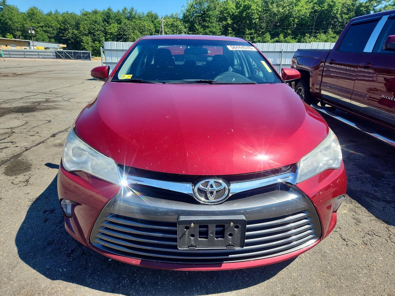 2017 Toyota Camry Le - zdjęcie 5