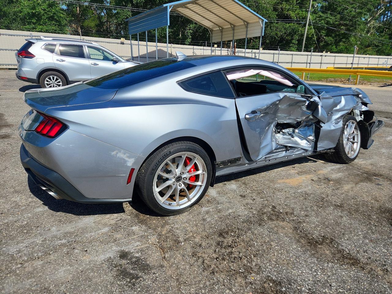 2024 Ford Mustang Gt - zdjęcie 3