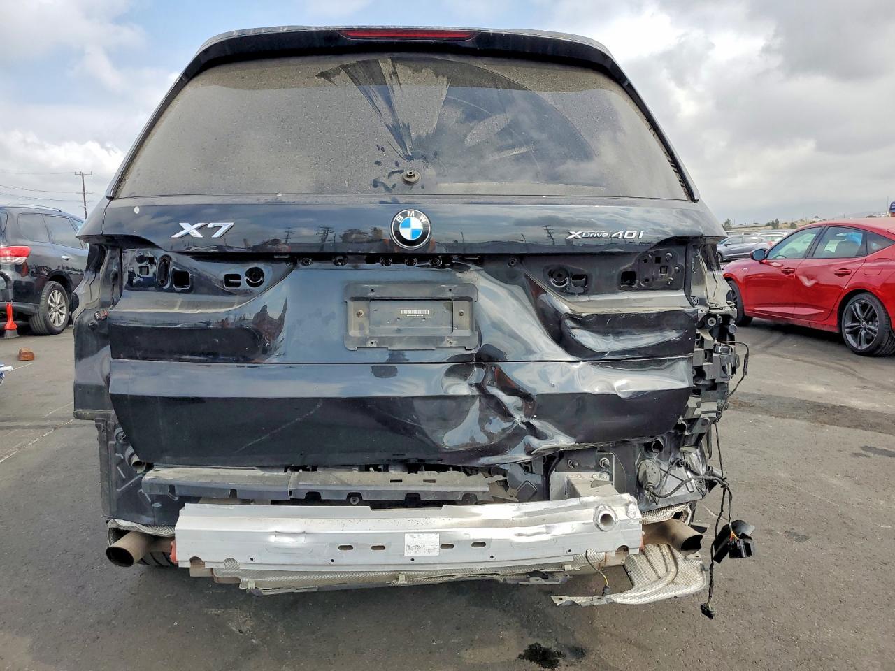 2020 BMW X7 xDrive40I - zdjęcie 6