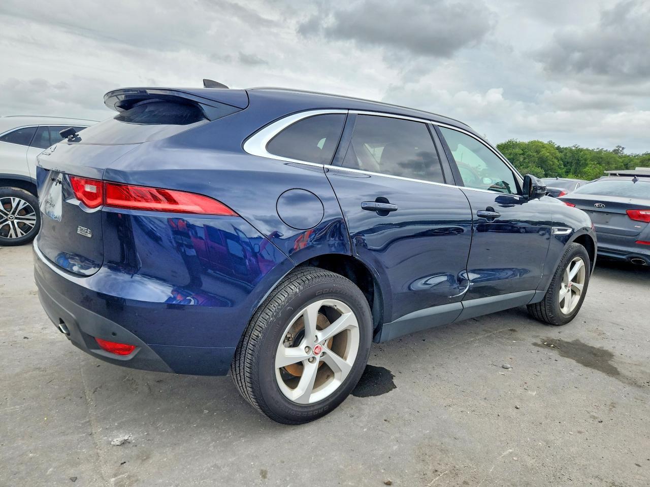 2020 Jaguar F-Pace Premium - zdjęcie 3