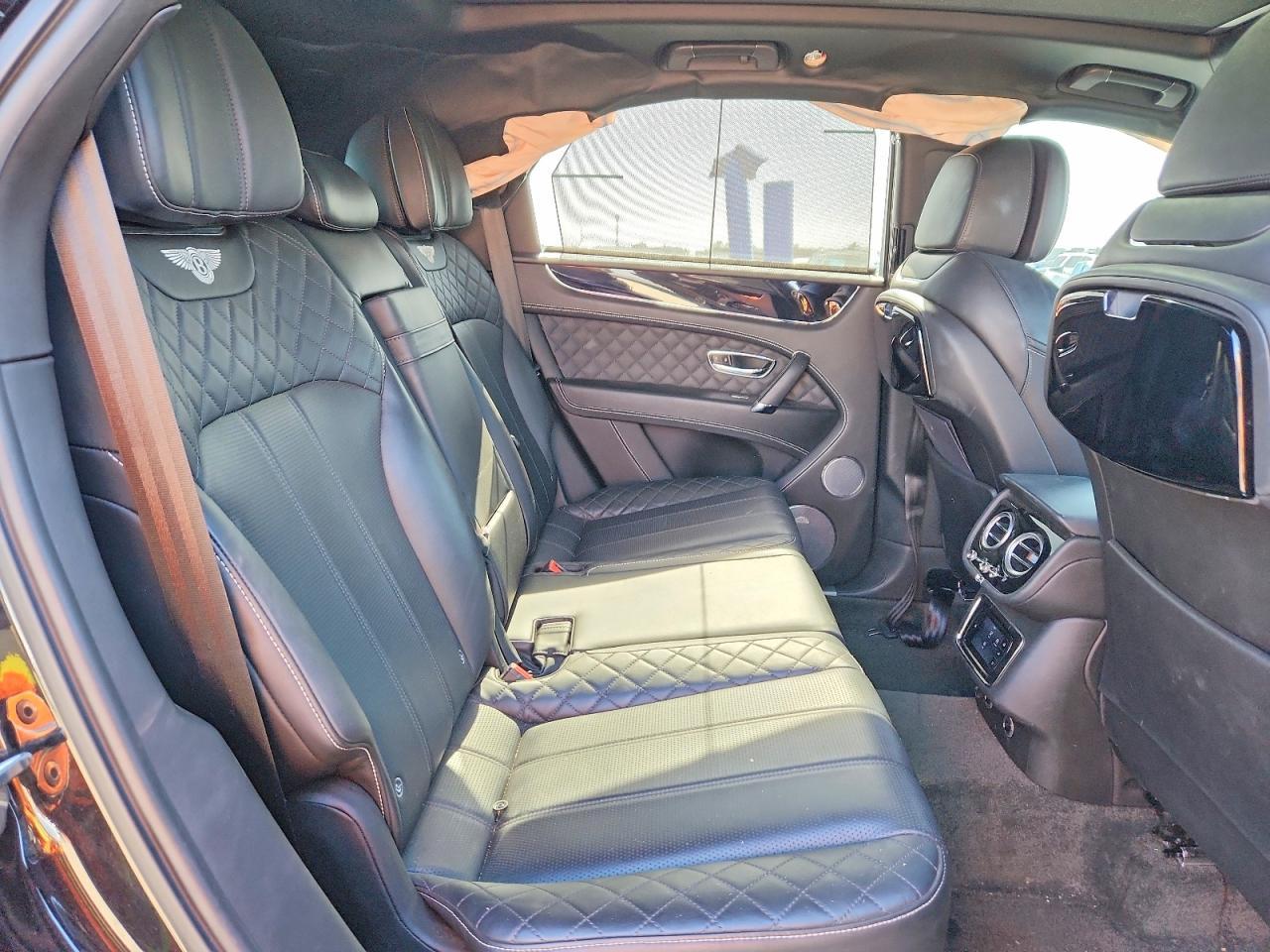 2018 Bentley Bentayga - zdjęcie 11