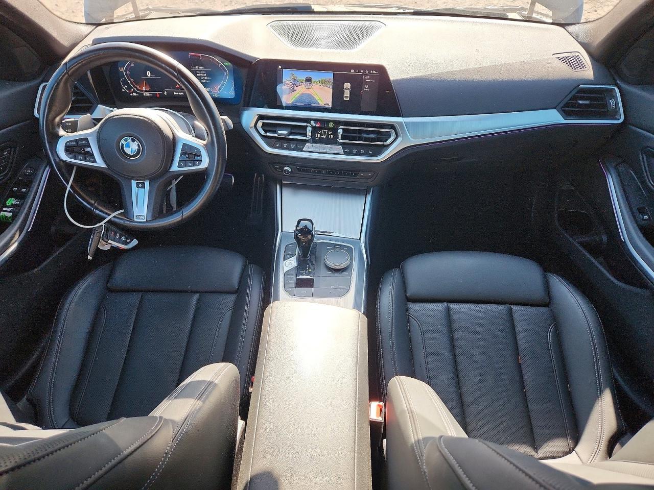 2022 BMW Seria 3 330i - zdjęcie 8