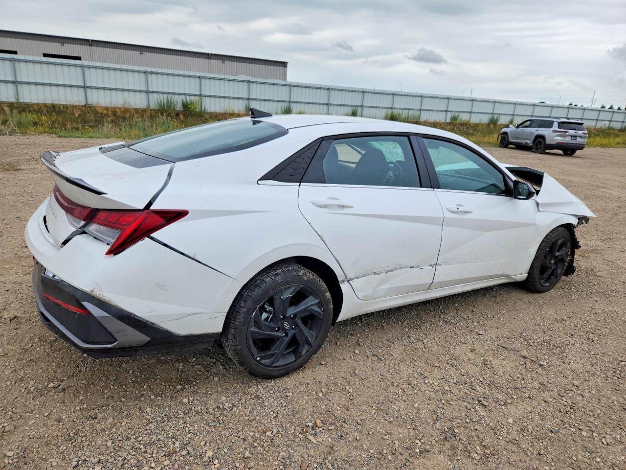 2026 Hyundai Elantra Sel Sport Premium - zdjęcie 3