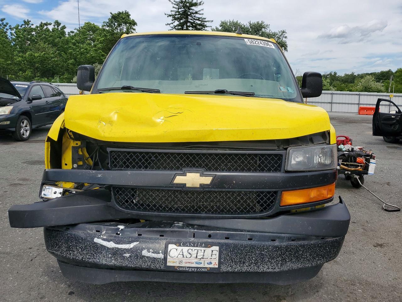 2019 Chevrolet Express G2500 - zdjęcie 5