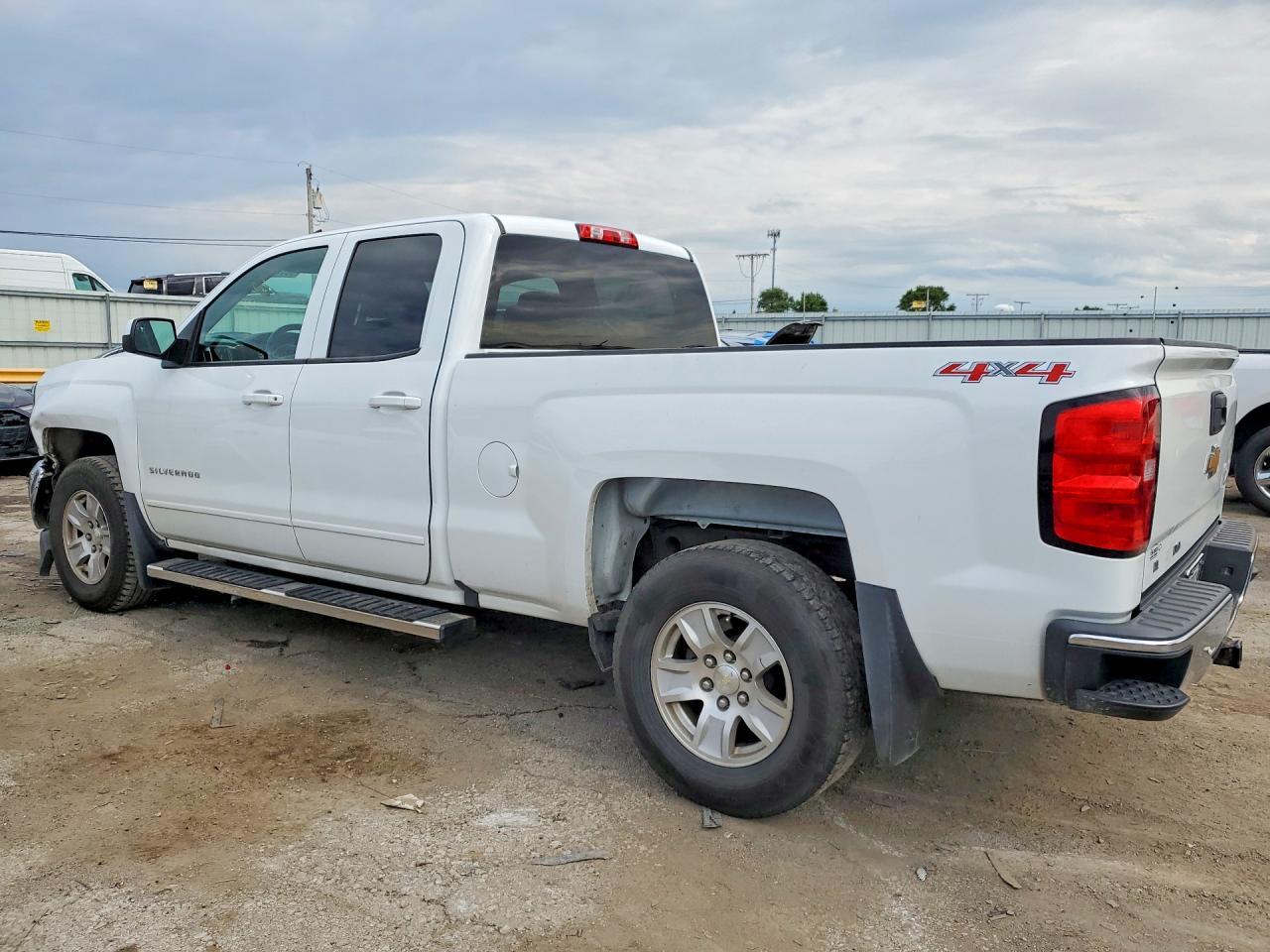 2017 Chevrolet Silverado K1500 Lt - zdjęcie 2