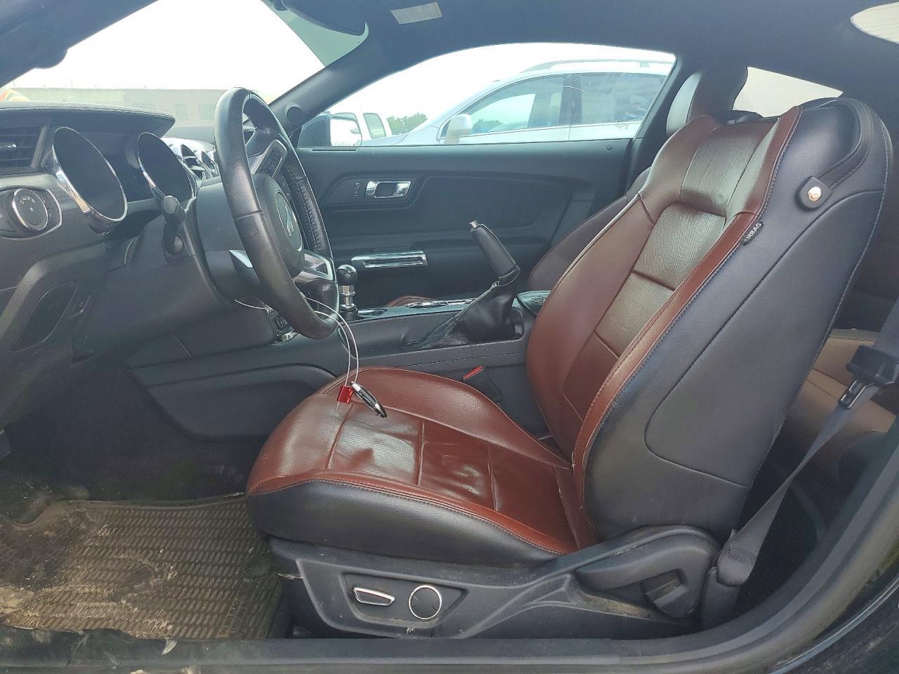 2016 Ford Mustang Gt - zdjęcie 7