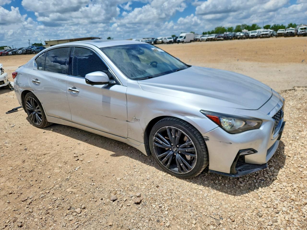 2018 Infiniti Q50 3.0T Luxe - zdjęcie 4