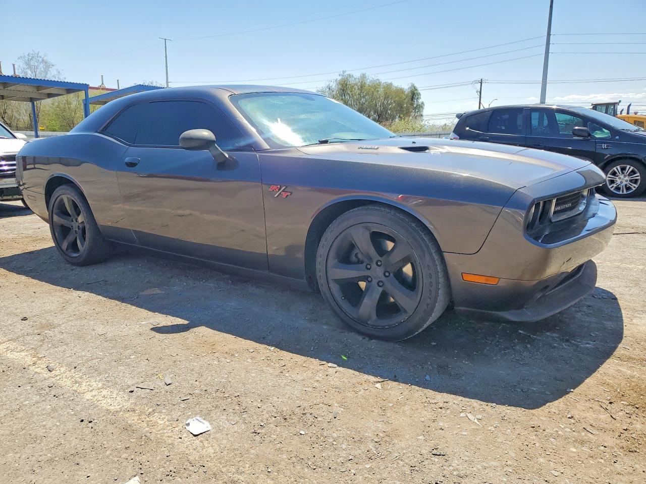 2013 Dodge Challenger R/T - zdjęcie 4