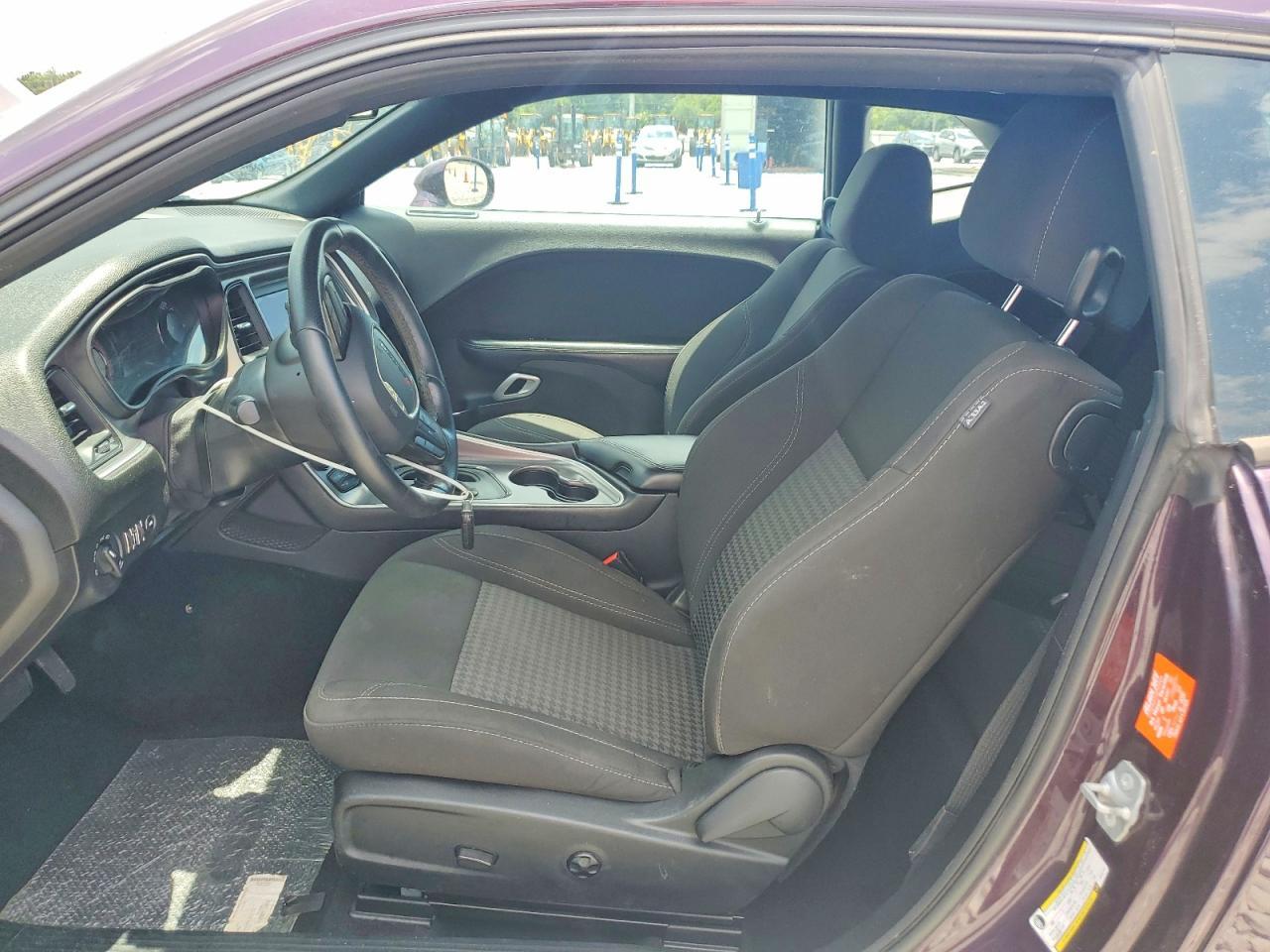 2021 Dodge Challenger Sxt - zdjęcie 7