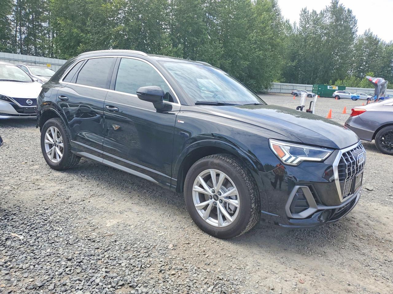 2025 Audi Q3 Premium S Line 45 - zdjęcie 4