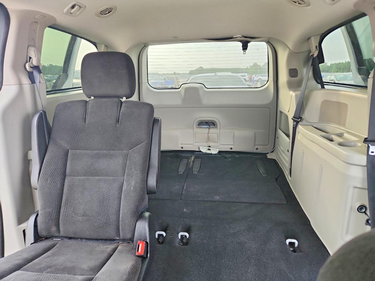 2016 Dodge Grand Caravan Se - zdjęcie 10