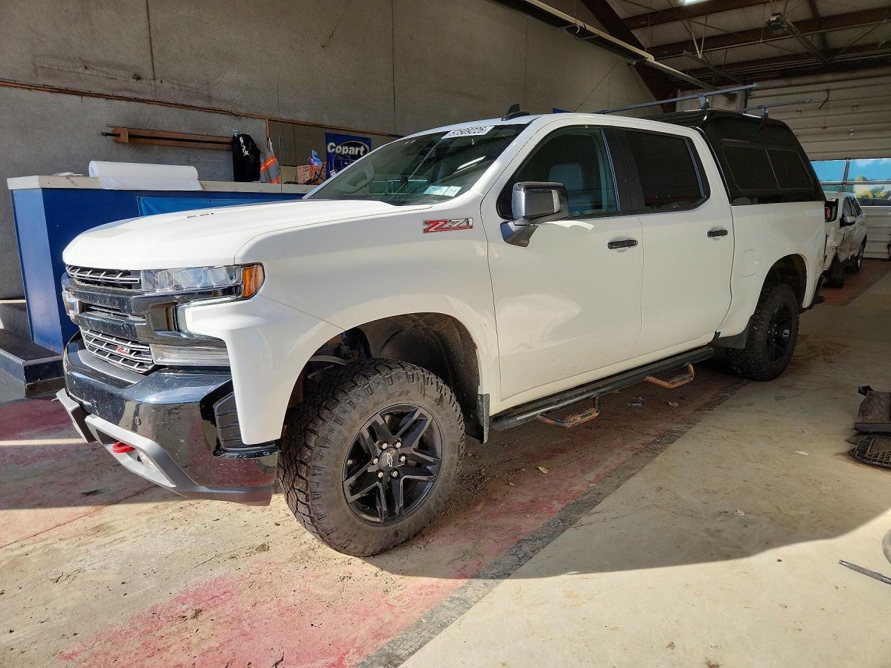 2021 Chevrolet Silverado K1500 Lt Trail Boss - zdjęcie główne