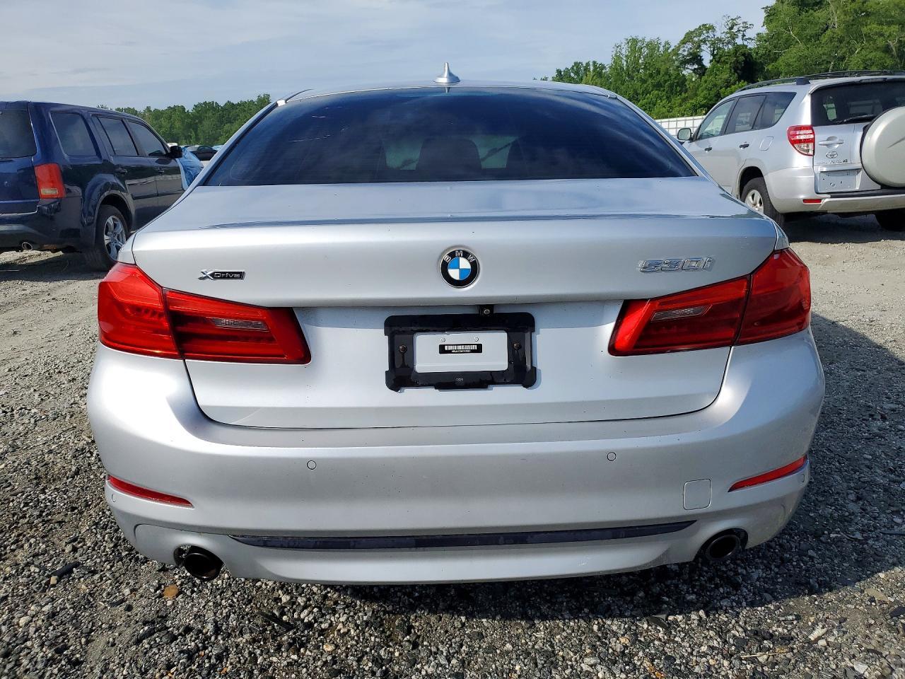 2019 BMW 530 Xi - zdjęcie 6
