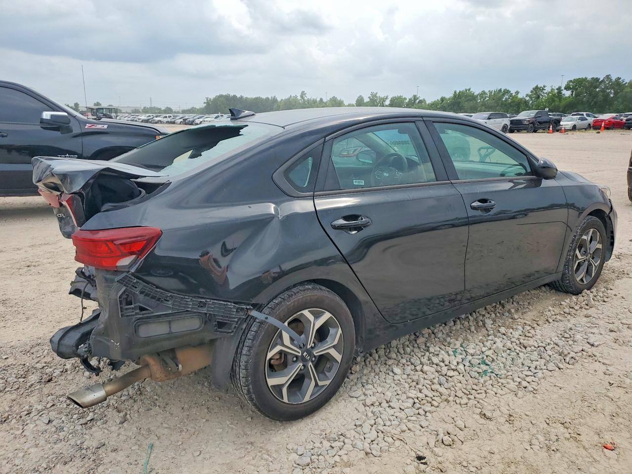 2020 Kia Forte Lxs - zdjęcie 3