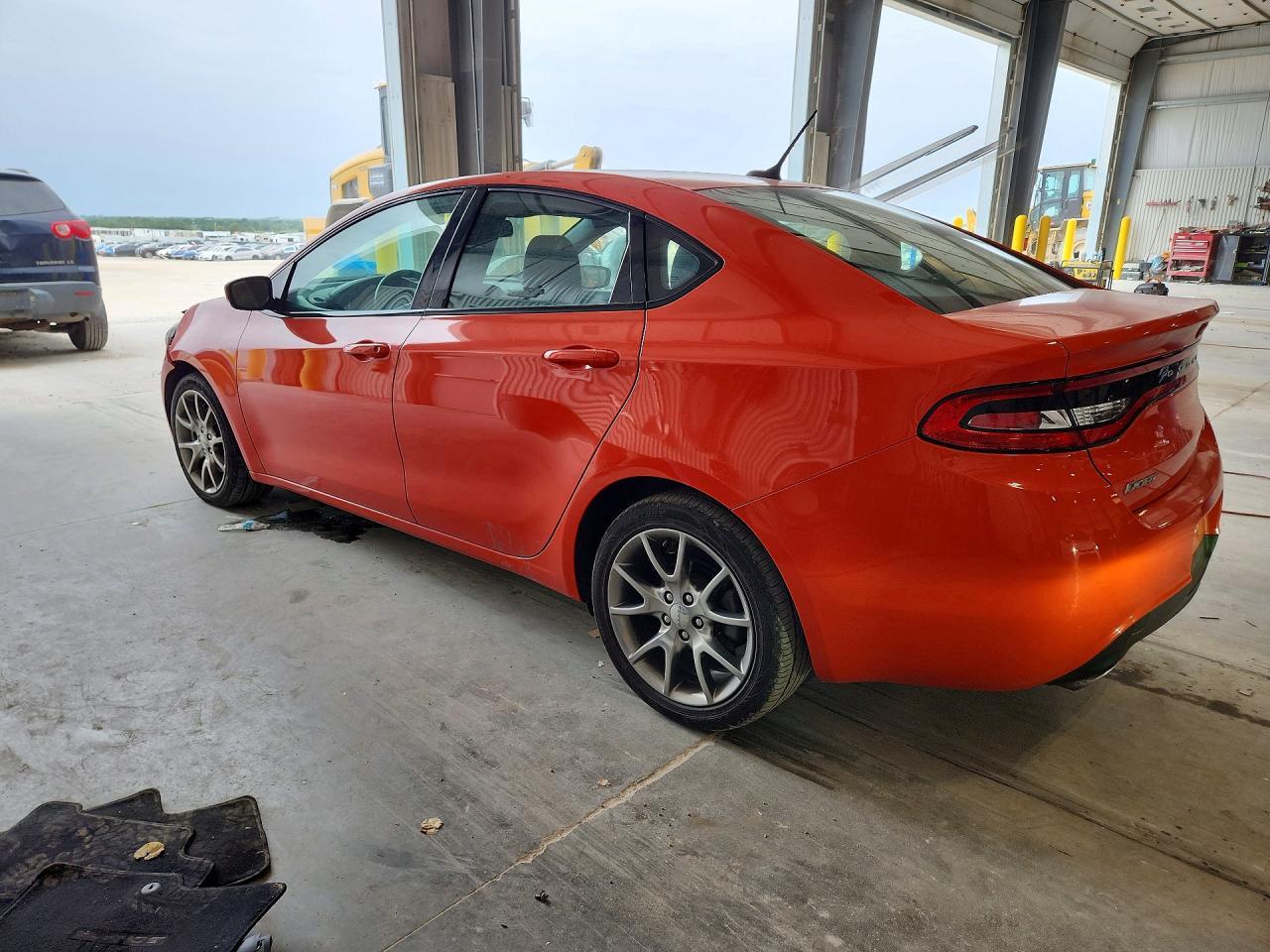 2015 Dodge Dart Sxt - zdjęcie 2
