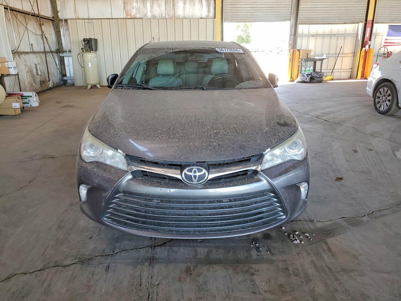 2015 Toyota Camry Le - zdjęcie 5