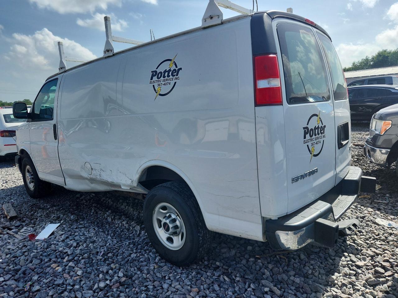 2019 GMC Savana G2500 - zdjęcie 2