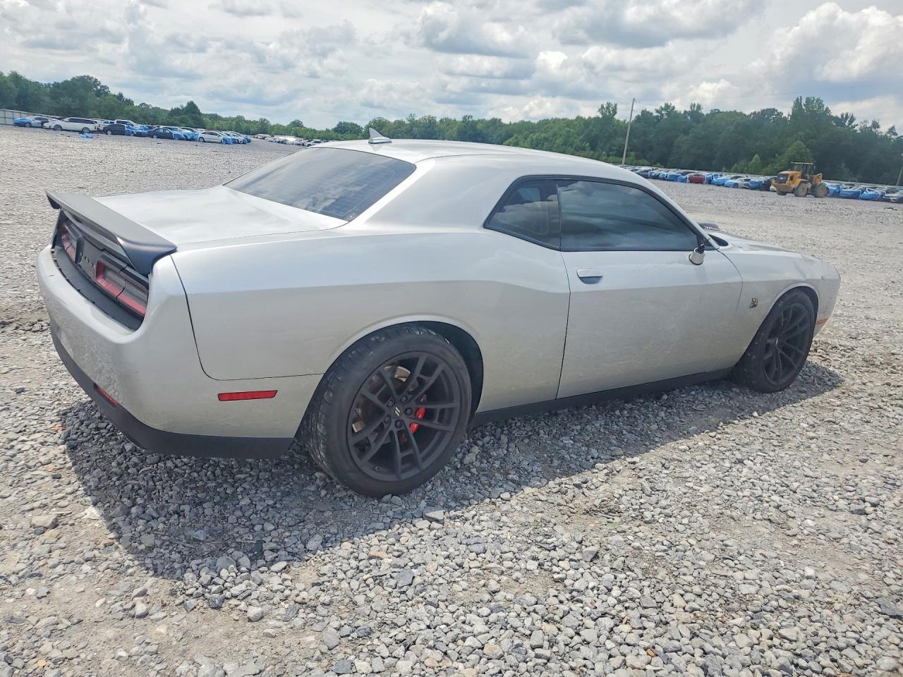 2021 Dodge Challenger R - zdjęcie 3