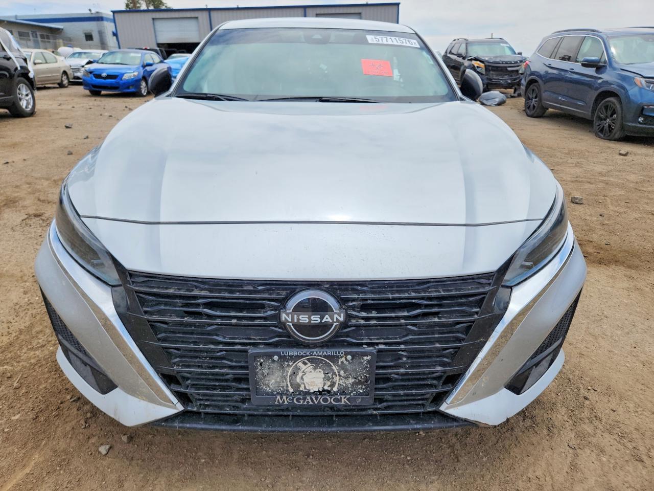 2024 Nissan Altima Sv - zdjęcie 5