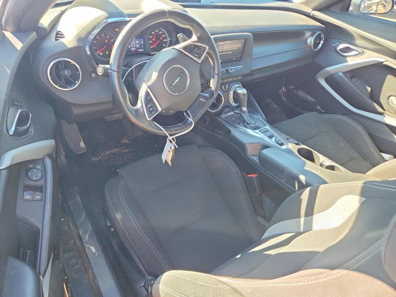 2020 Chevrolet Camaro Ls - zdjęcie 8