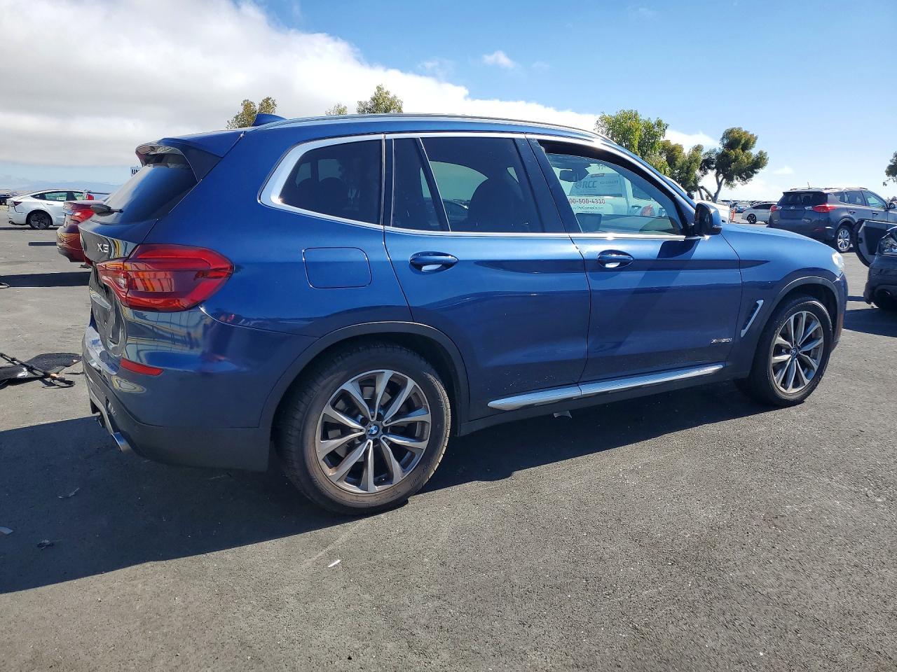 2018 BMW X3 xDrive30I - zdjęcie 3