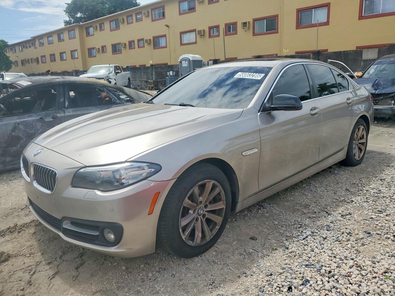 2015 BMW 528 I - zdjęcie główne