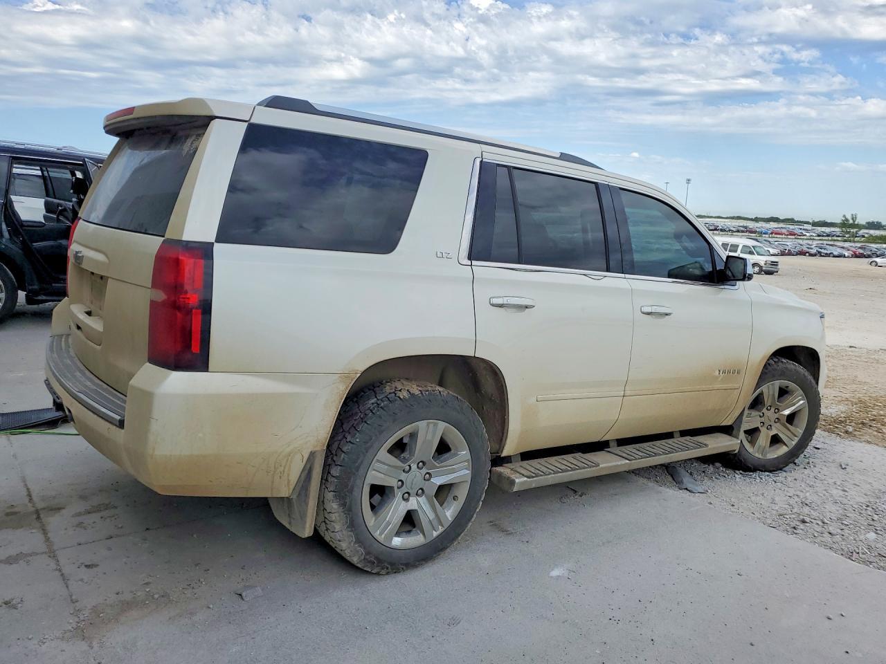 2015 Chevrolet Tahoe K1500 Ltz - zdjęcie 3