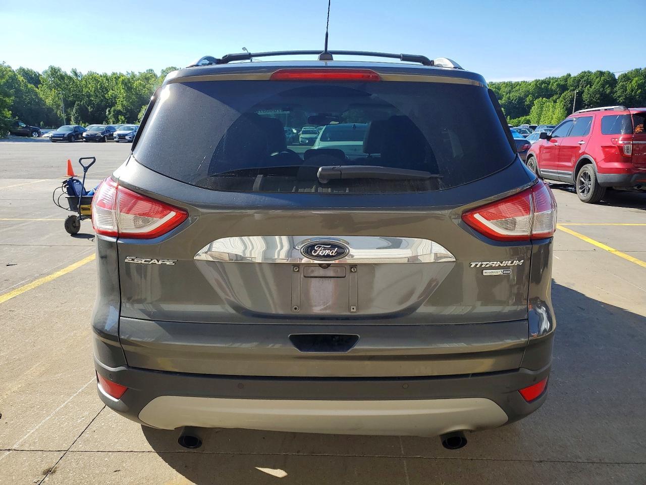 2016 Ford Escape Titanium - zdjęcie 6