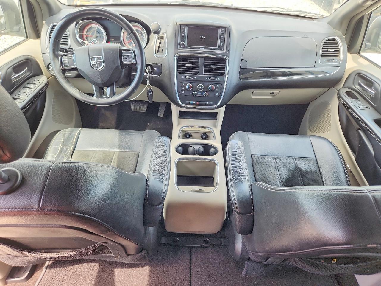 2017 Dodge Grand Caravan Sxt - zdjęcie 8