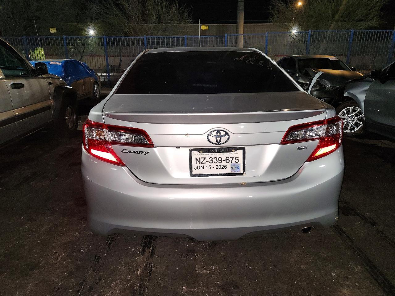 2014 Toyota Camry Se - zdjęcie 6