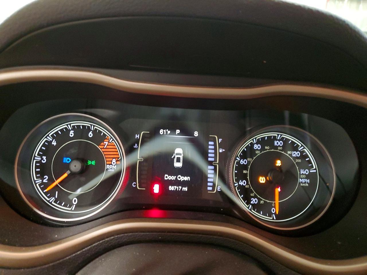 2017 Jeep Cherokee Latitude - zdjęcie 9