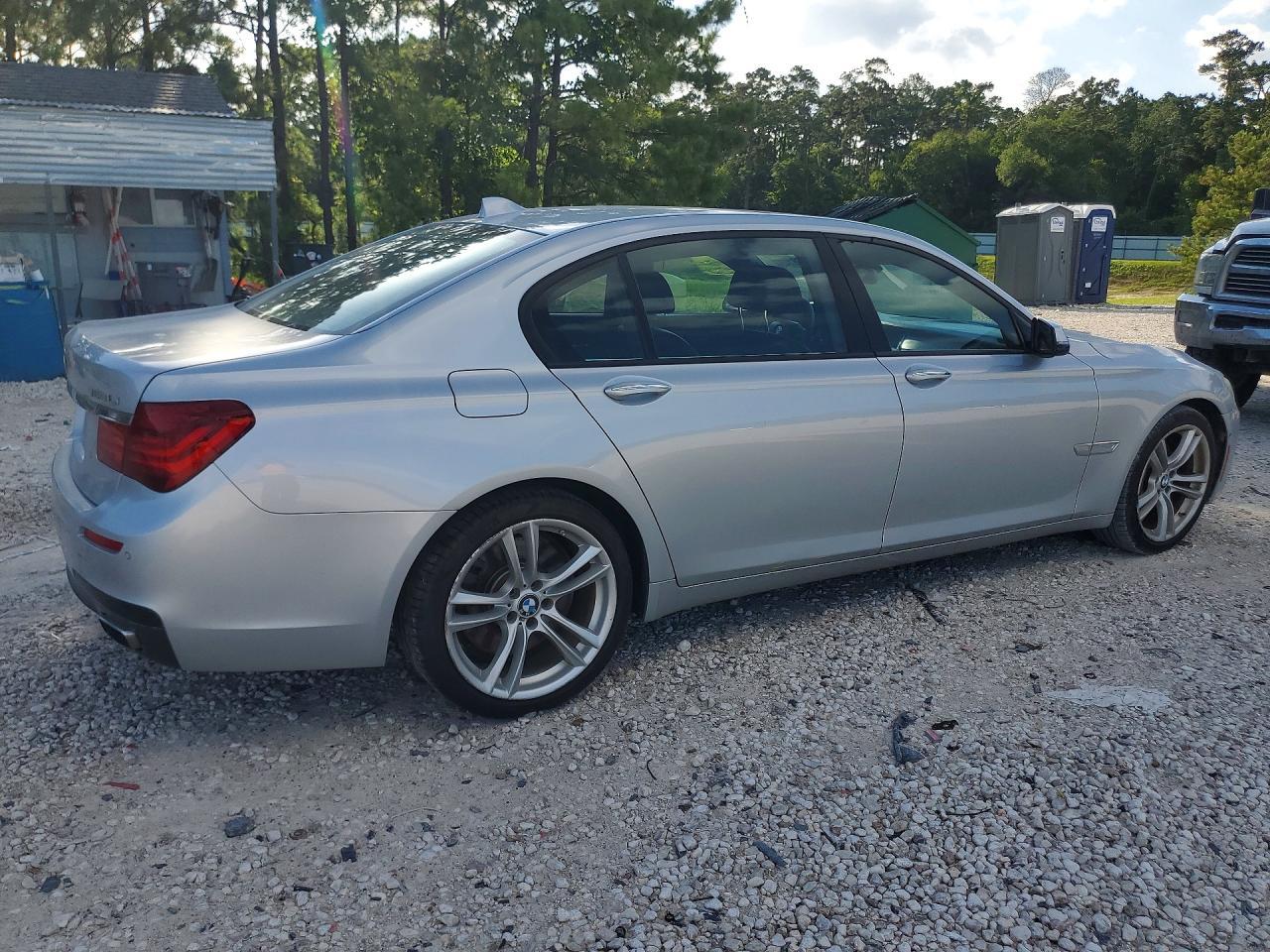 2014 BMW 750 Li - zdjęcie 3