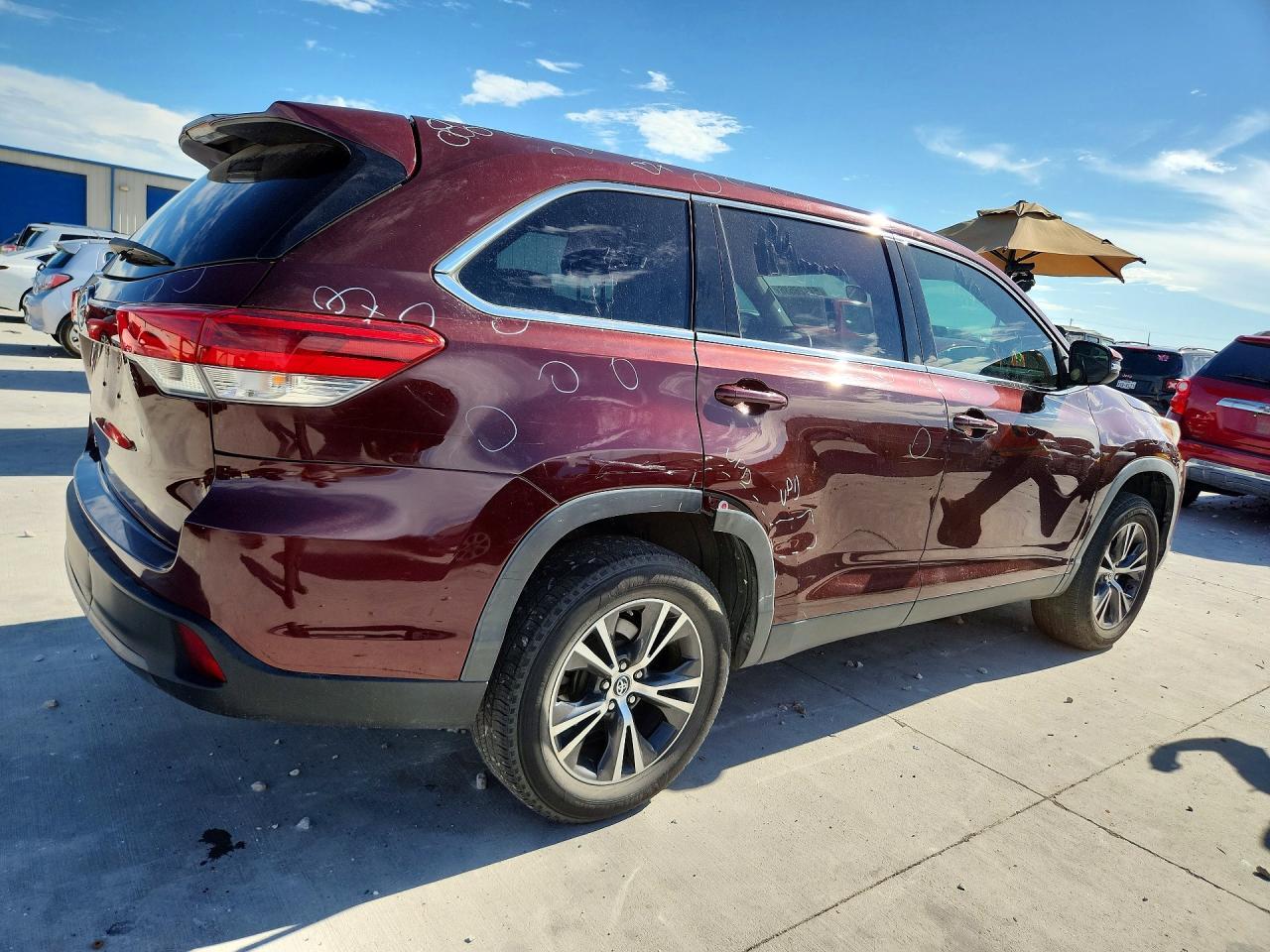 2019 Toyota Highlander Le - zdjęcie 3