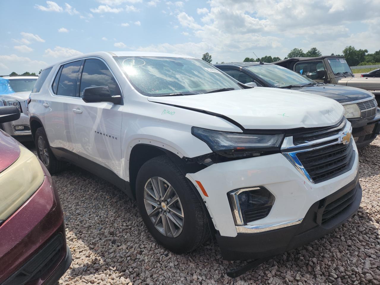 2023 Chevrolet Traverse Ls - zdjęcie 4