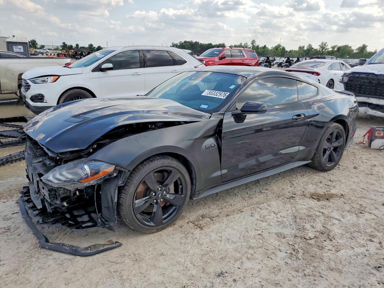 2021 Ford Mustang Gt - zdjęcie główne