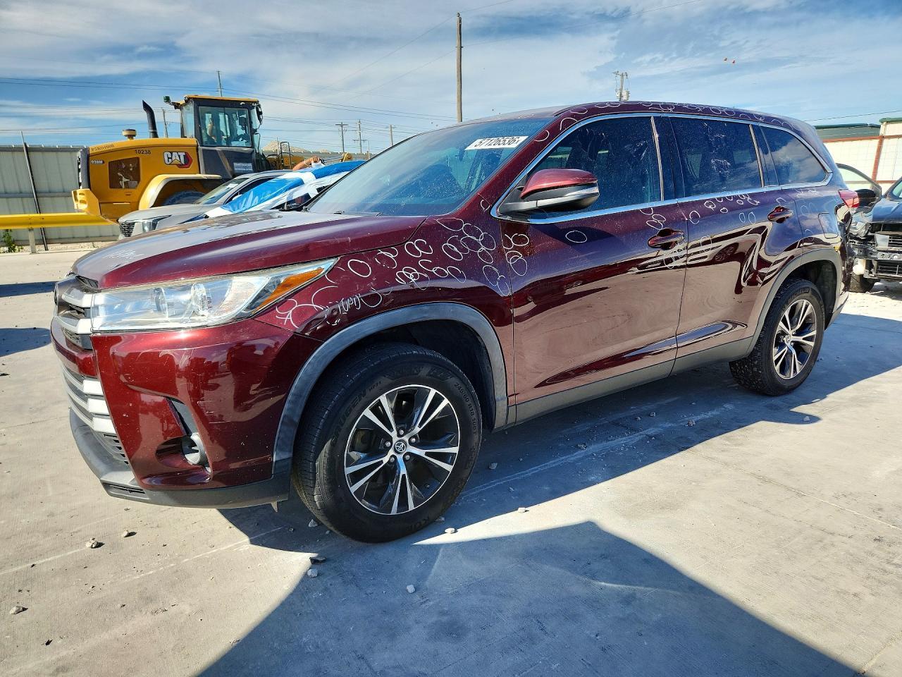 2019 Toyota Highlander Le - zdjęcie główne