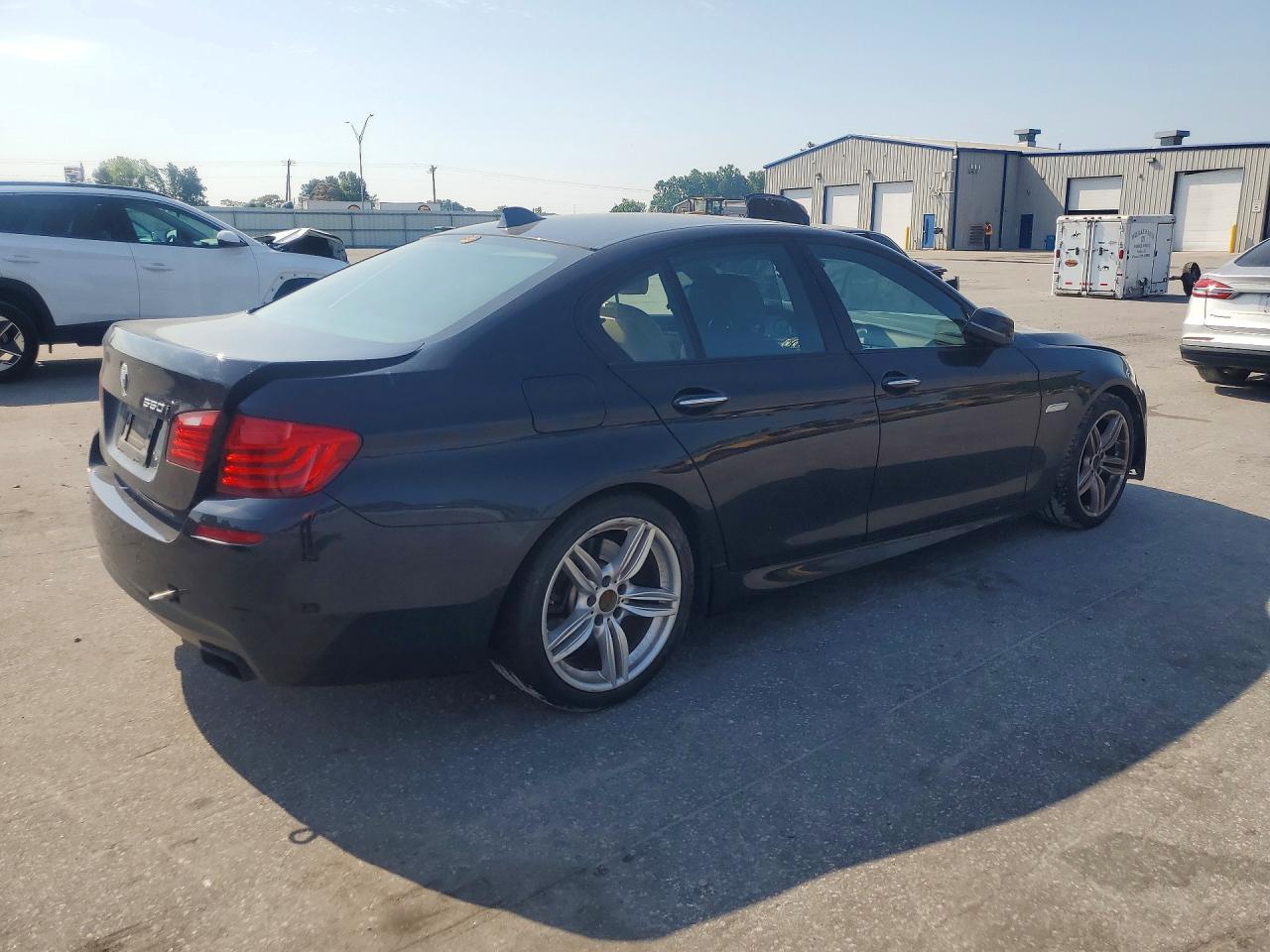 2016 BMW 550 I - zdjęcie 3