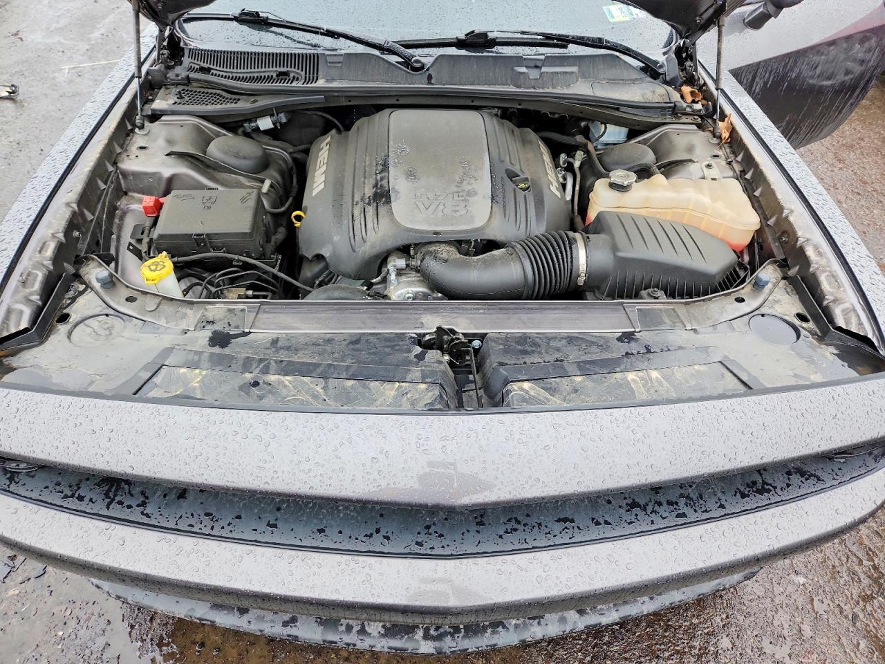 2022 Dodge Challenger R - zdjęcie 11