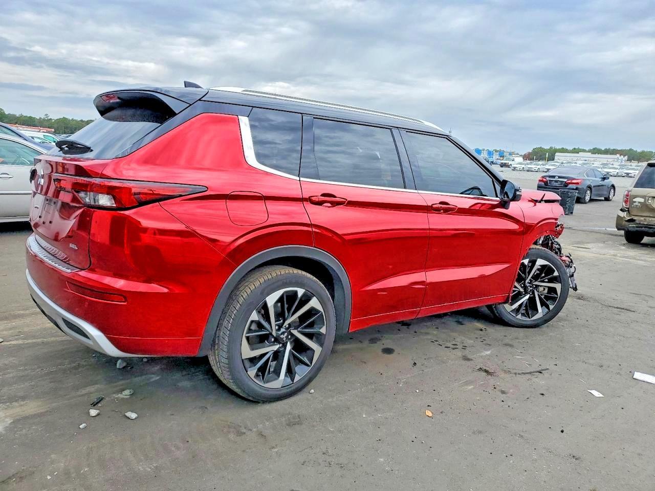 2024 Mitsubishi Outlander Sel - zdjęcie 3
