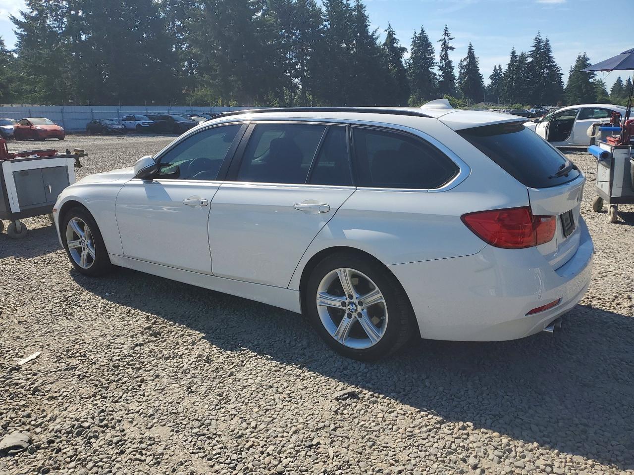 2015 BMW 328 Xi - zdjęcie 2