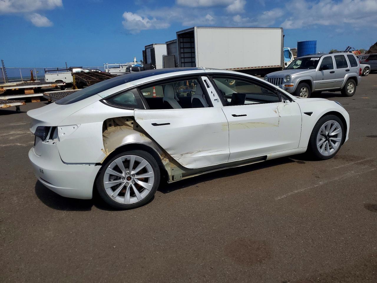 2023 Tesla Model 3 - zdjęcie 3
