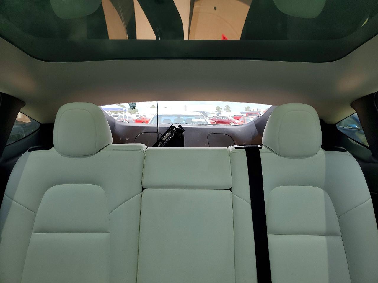 2021 Tesla Model Y - zdjęcie 10
