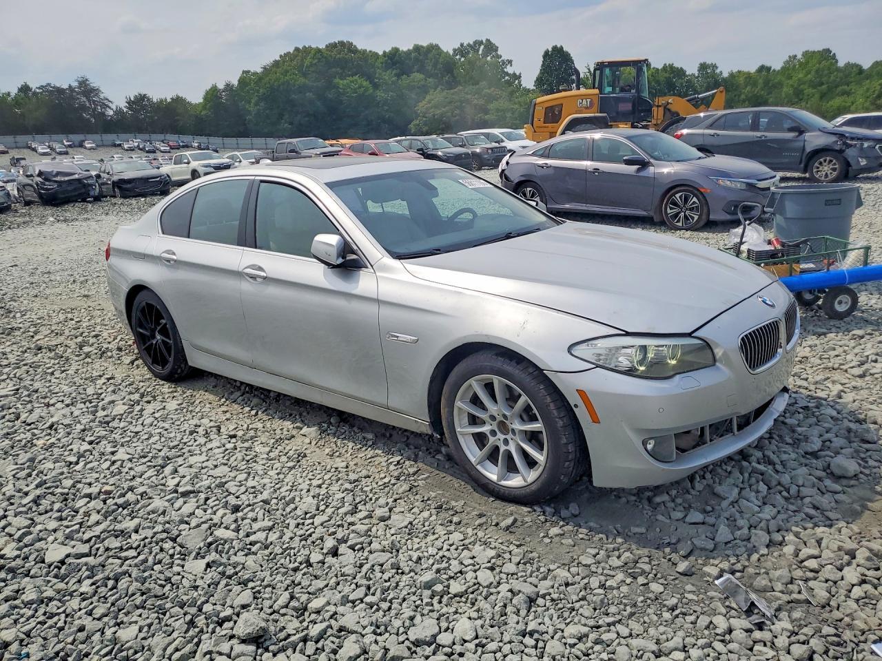 2013 BMW Seria 5 535i - zdjęcie 4