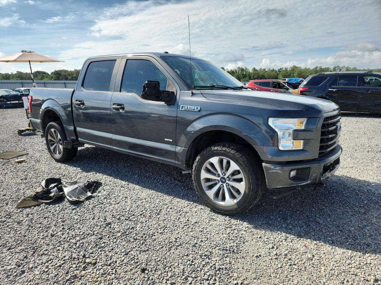2017 Ford F150 Supercrew - zdjęcie 4