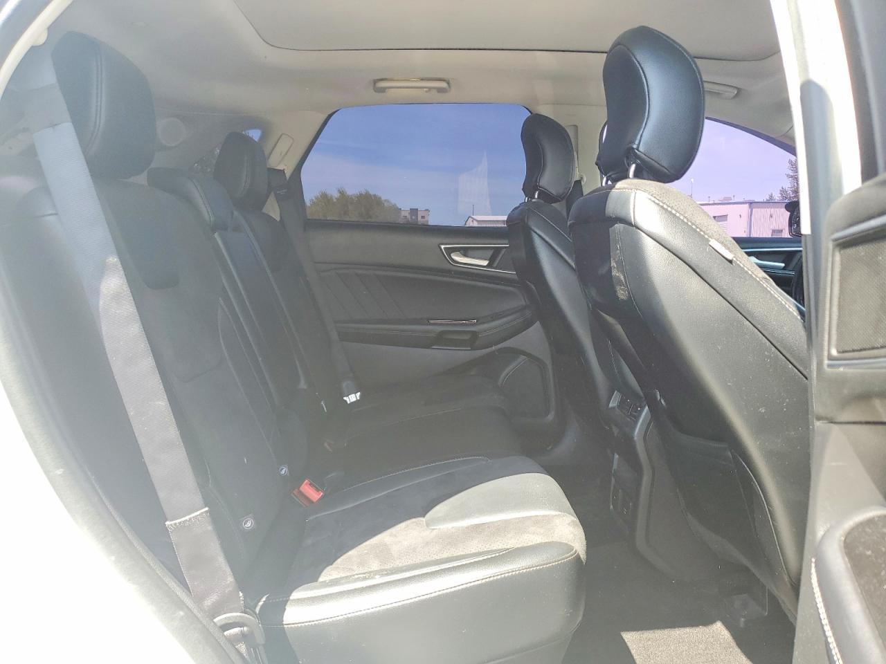 2015 Ford Edge Sport - zdjęcie 11