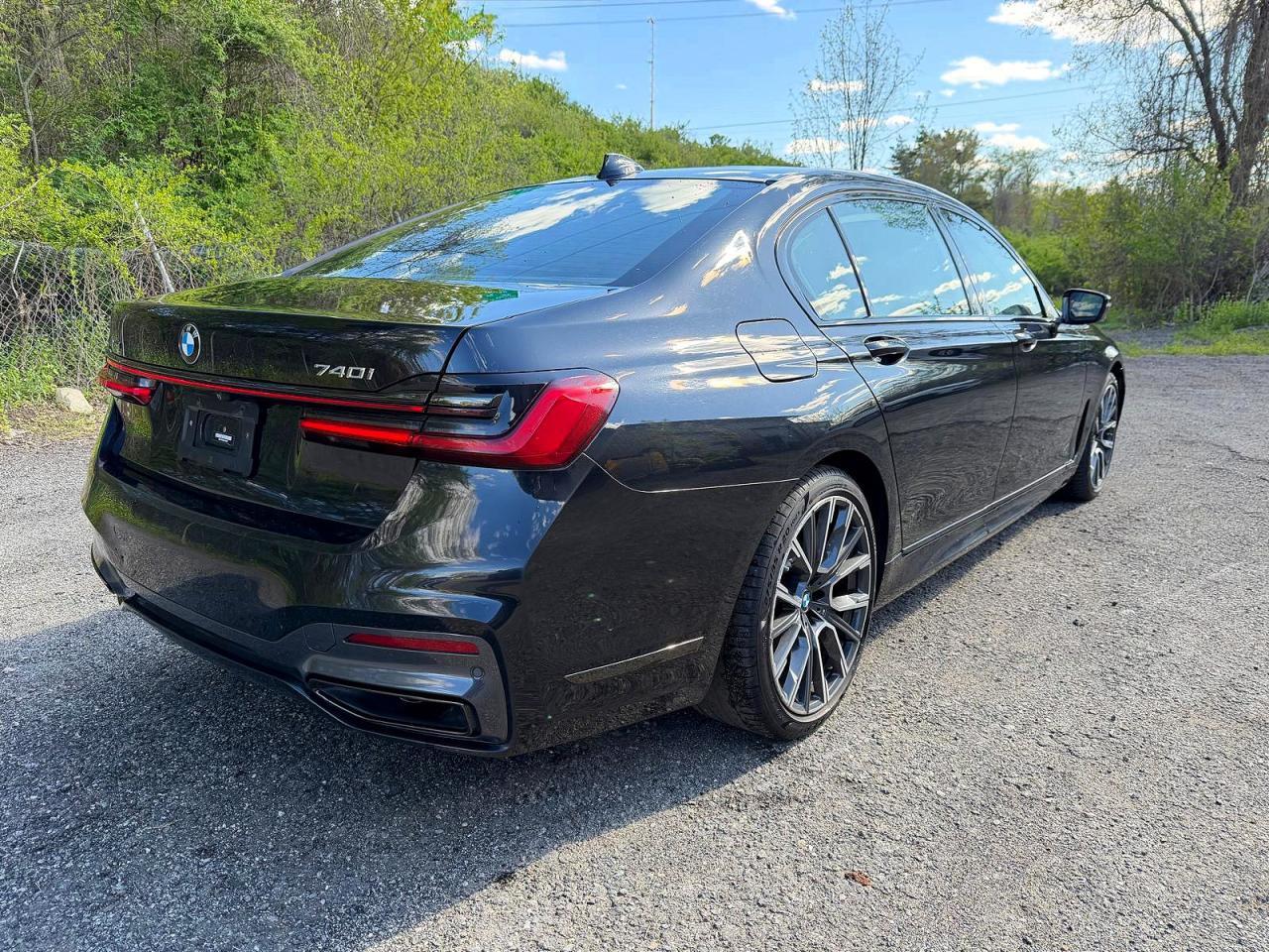 2022 BMW 740 Xi - zdjęcie 4