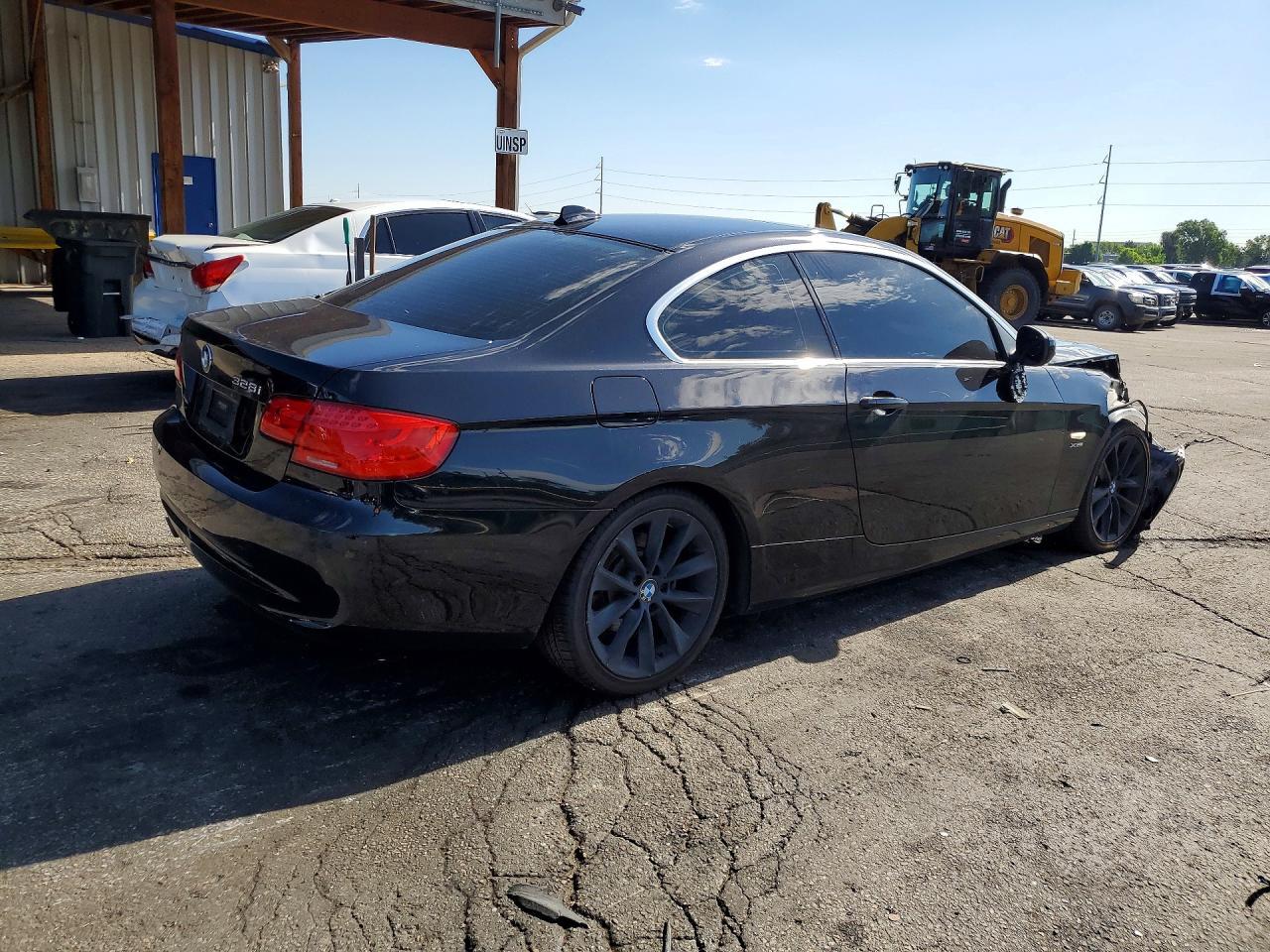 2013 BMW Seria 3 Coupe 328i - zdjęcie 3